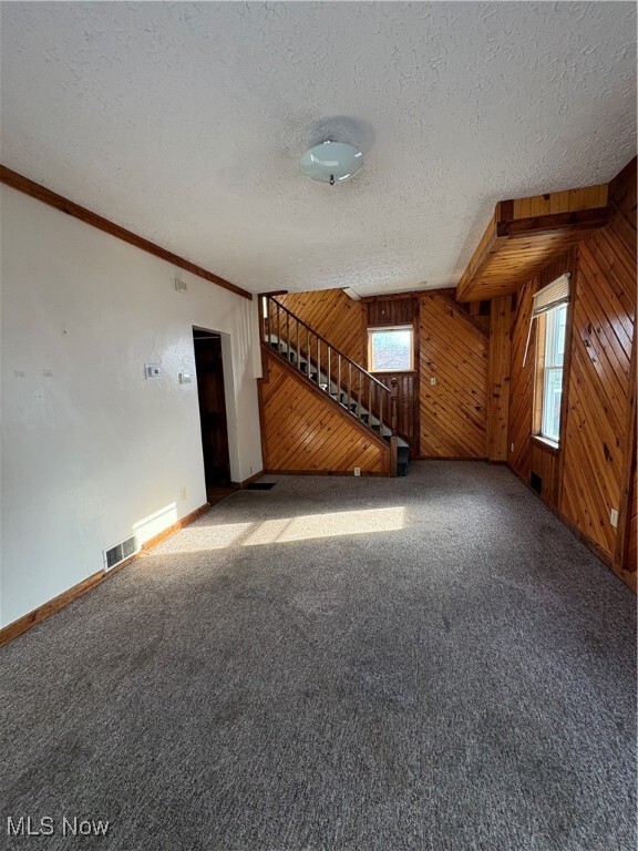 Building Photo - 565 Brown St