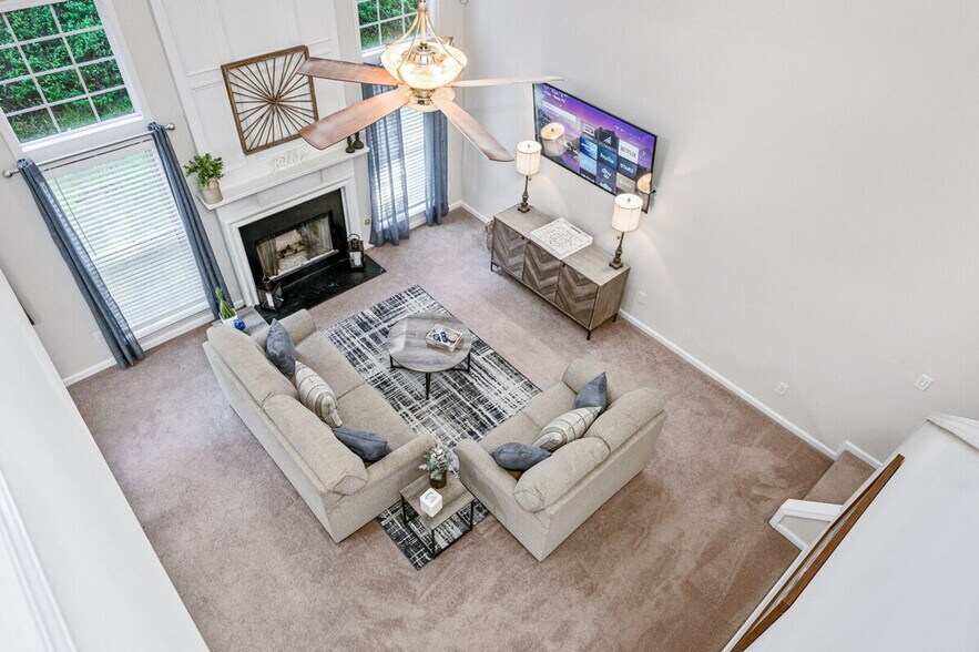 Building Photo - 523 Mullein Trace