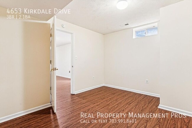 Building Photo - 4653 Kirkdale Dr