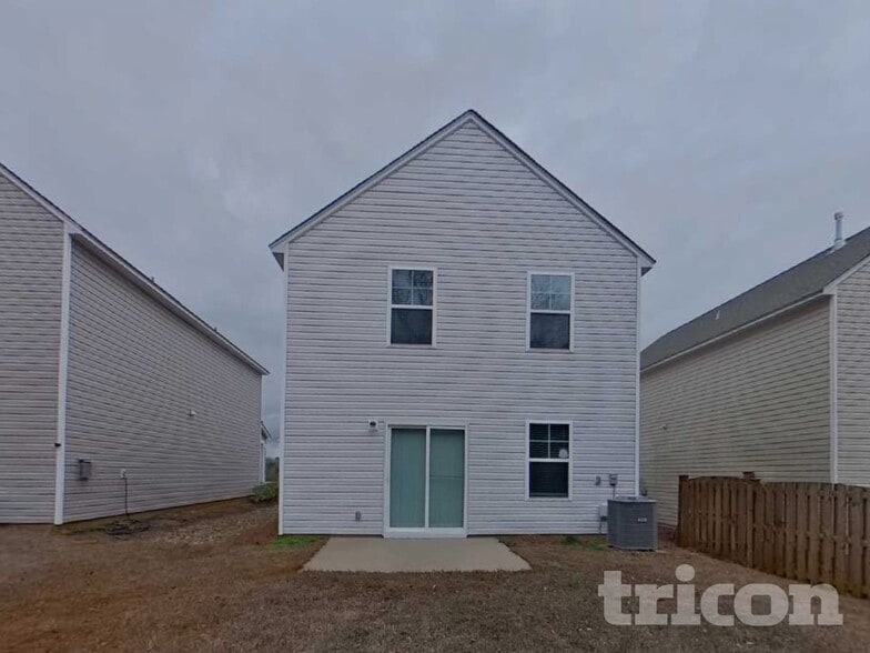 Building Photo - 1073 Crescent Moon Lp