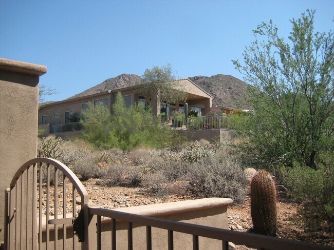Building Photo - 13448 E Bloomfield Dr
