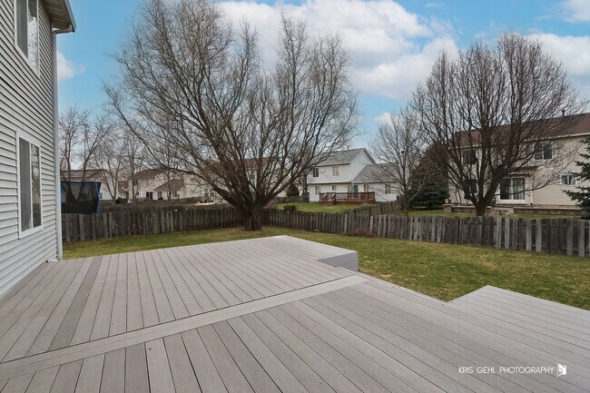 Building Photo - 2764 Olympic Ct