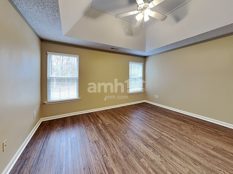 Building Photo - 182 Bonnie Woods Dr