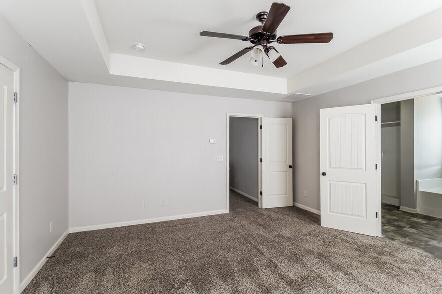 Building Photo - 909 Walking Stick Trail NE