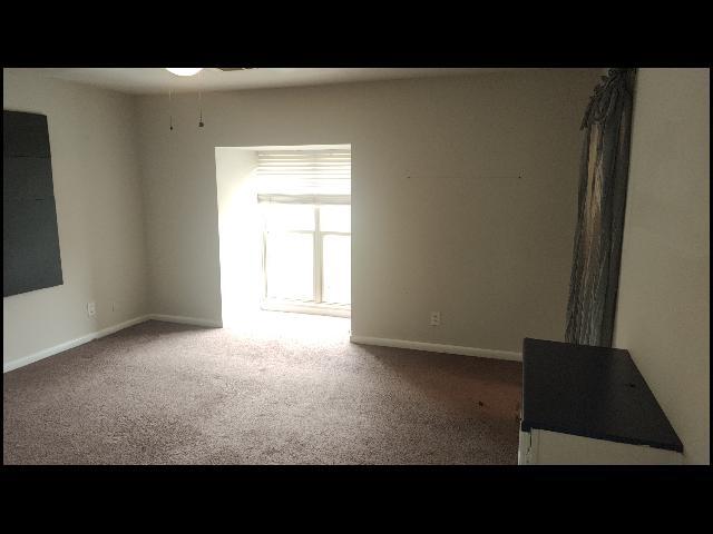 Building Photo - 401 Club Rd