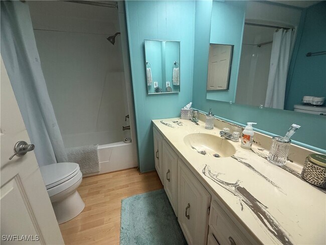 Building Photo - 455 Jacaramba Ct