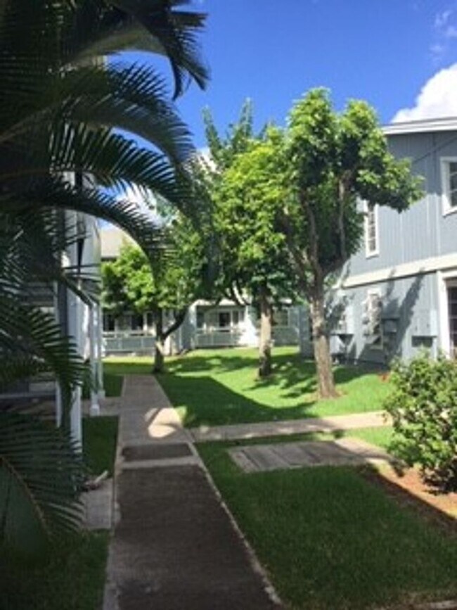 Building Photo - $3,000 / 2-BR / 2-BATH Townhouse with 1 pa...