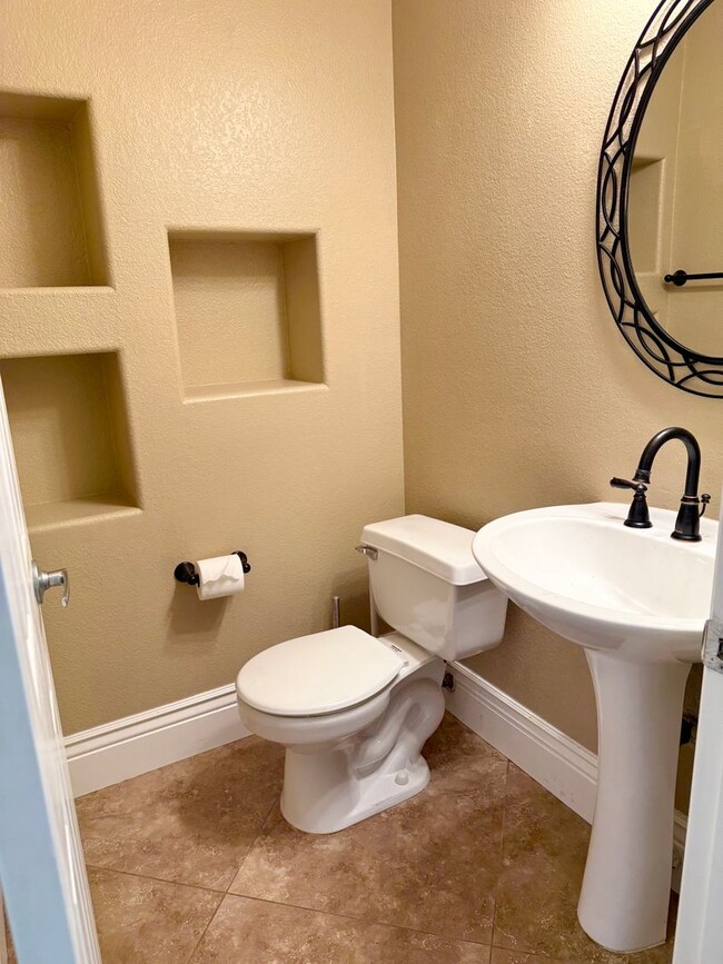 Building Photo - Beautiful Home in Scripps Ranch