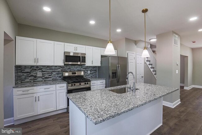 Building Photo - 4415 Old York Rd