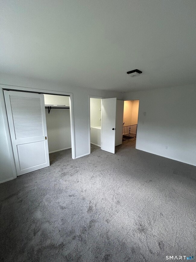 Building Photo - 617 Millville Ave