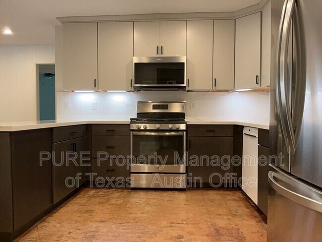 Building Photo - 1301 Clearfield Dr