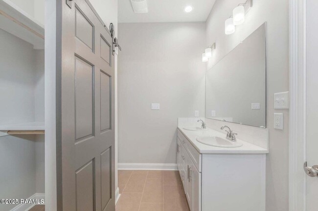 Building Photo - 116 Gadwall Dr
