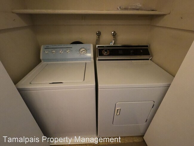 Building Photo - 1 br, 1 bath House - 540 Seaver Drive