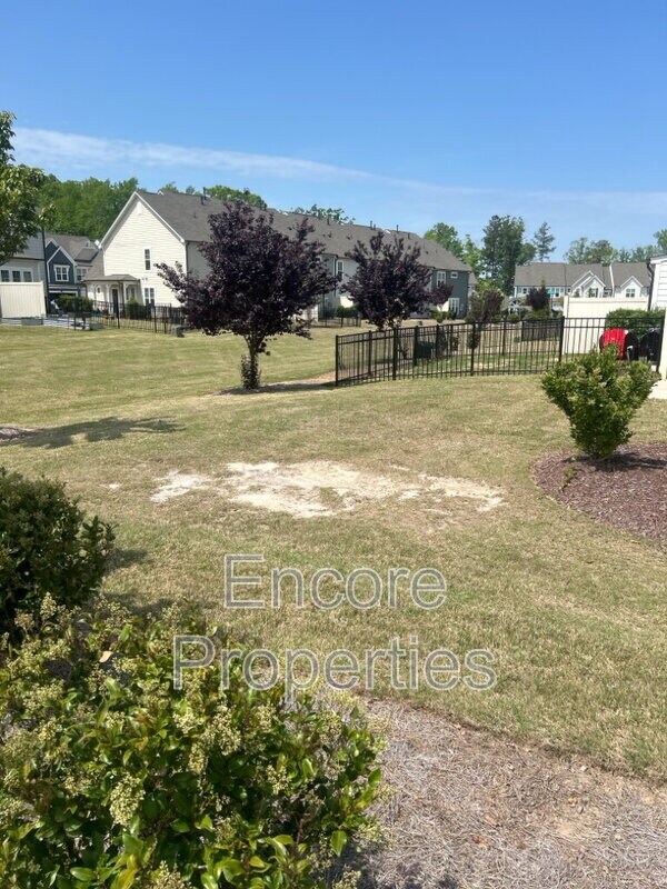 Building Photo - 2680 Impulsion Dr