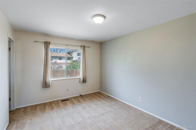 Building Photo - 2573 S Rifle St