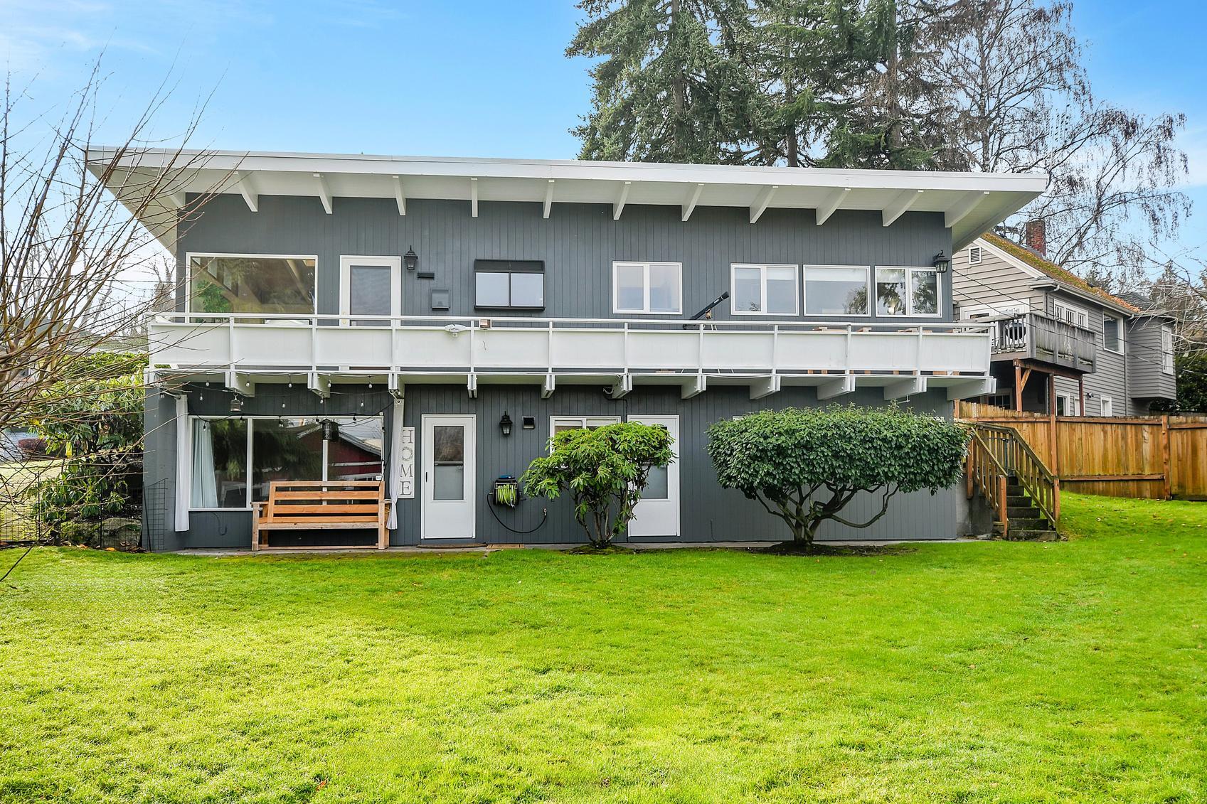 Building Photo - 8240 S 114th St