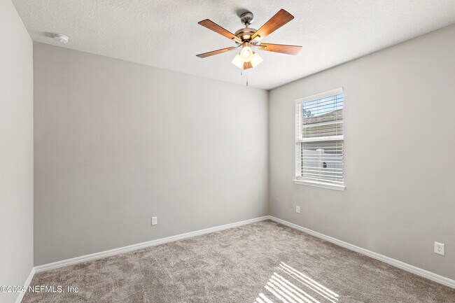 Building Photo - 4570 Creekside Blf St