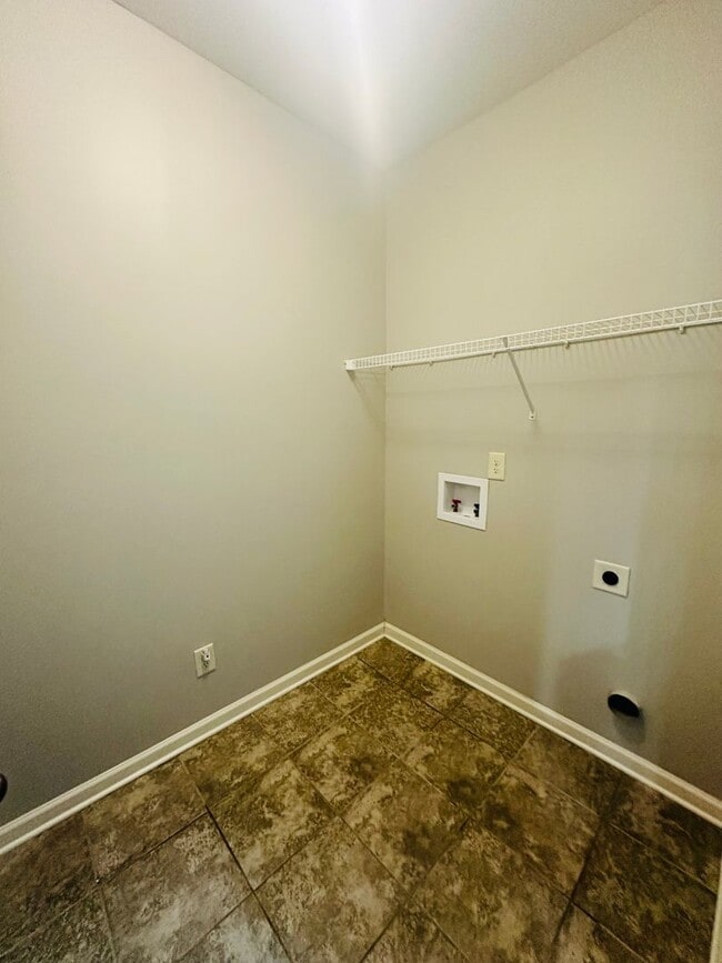 Building Photo - 107 Catskill Ln