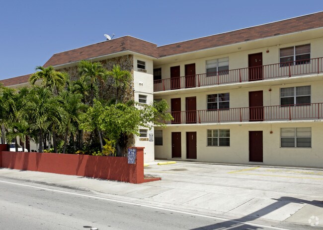 Building Photo - Michael Apartments