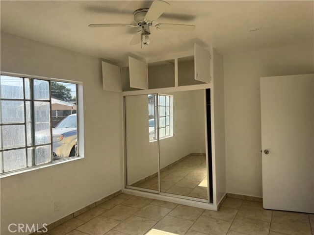 Building Photo - 1111 W 93rd St