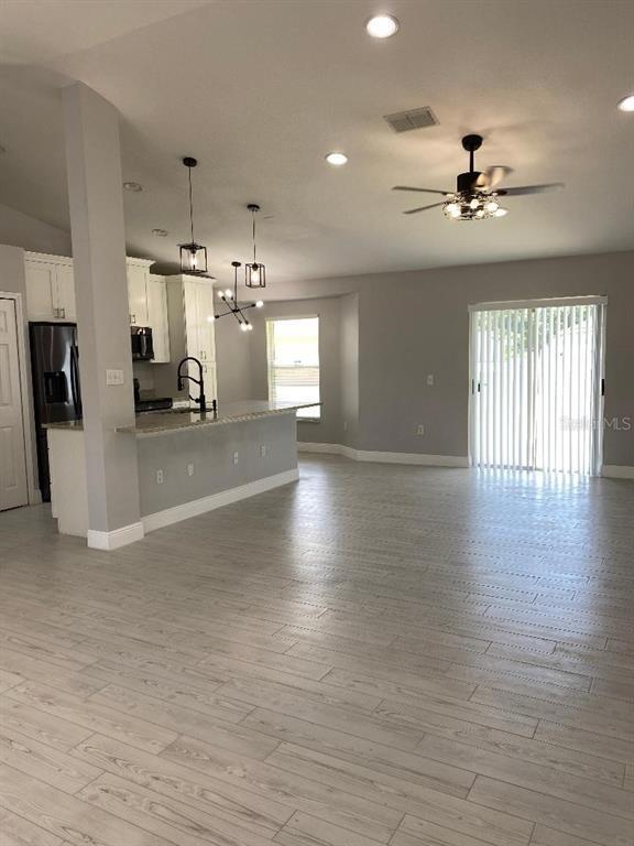 Building Photo - 443 Flamingo Ct