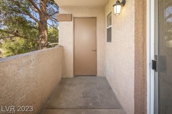 Building Photo - 1150 N Buffalo Dr