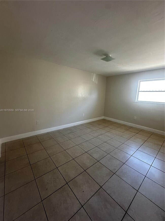 Building Photo - 237 NW 55th St