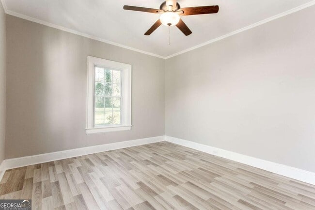 Building Photo - 1665 Beecher St SW