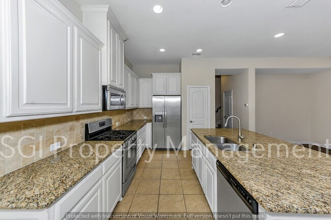 Building Photo - 679 Emily Ln