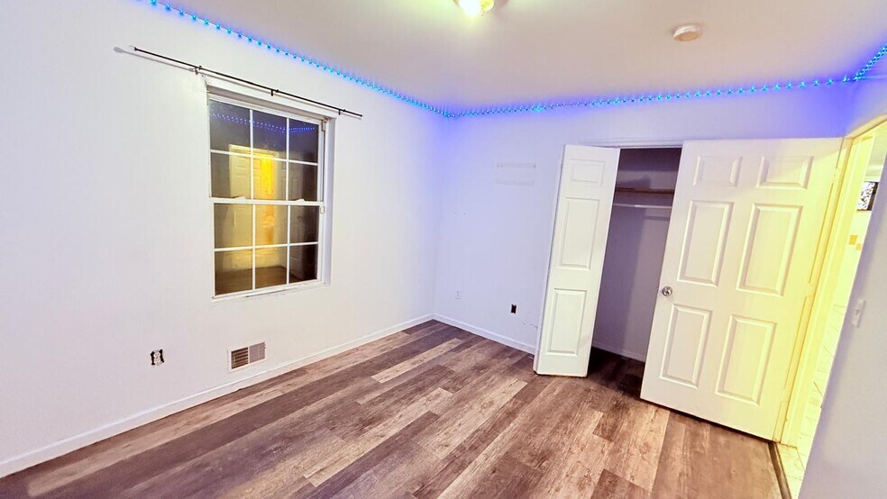 Building Photo - 710 Ocean Ave