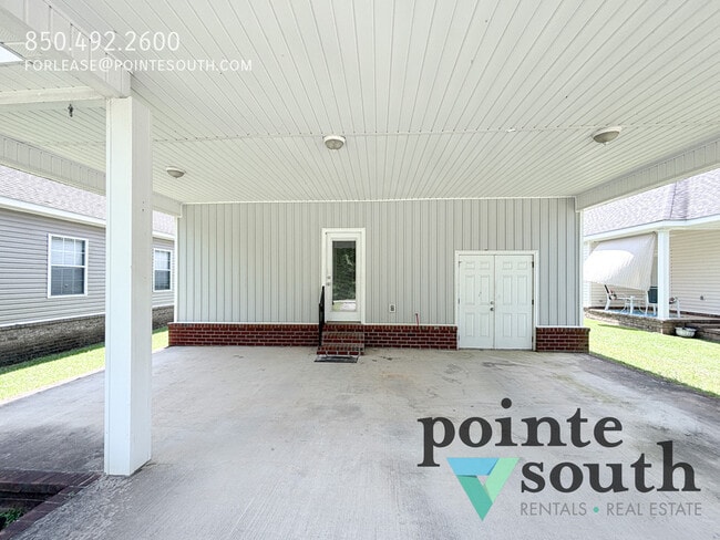 Building Photo - 29956 St Simon St