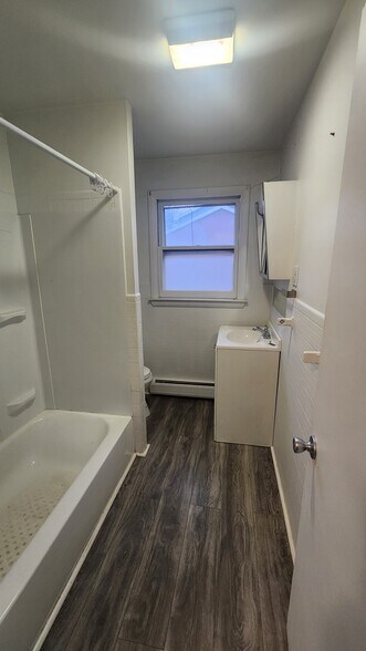 Building Photo - 1 Birchwood Dr