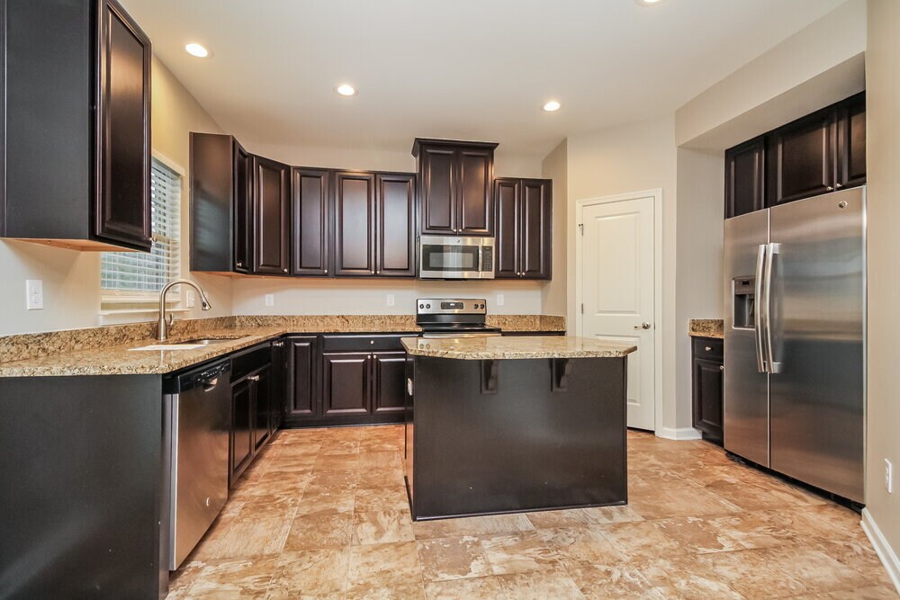 Building Photo - 4249 Sandstone Dr