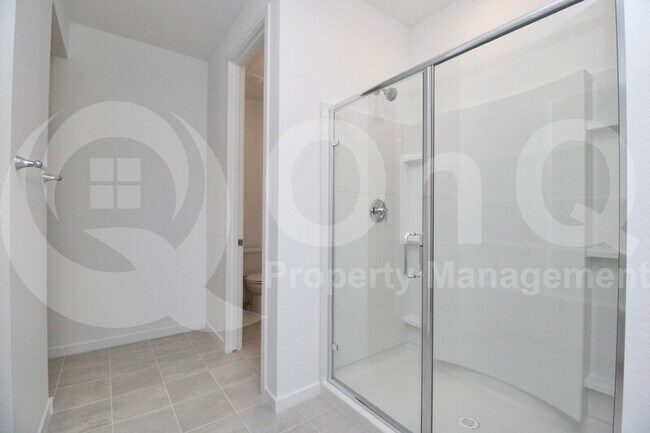 Building Photo - 183 S 176th Dr