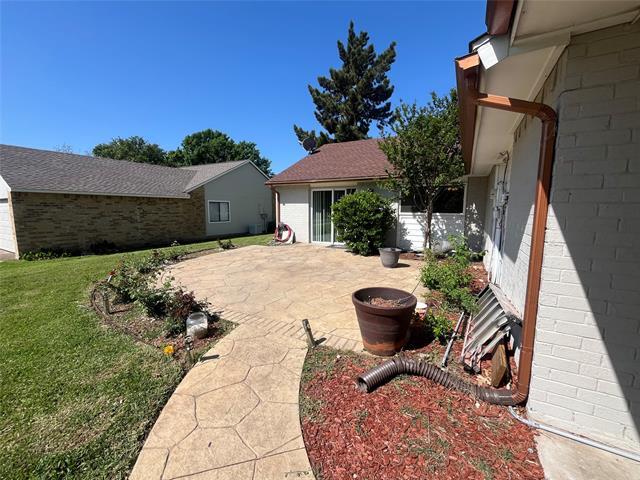 Building Photo - 3709 Yaupon Dr