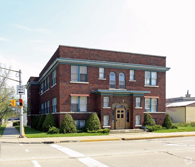 Primary Photo - 130 N 2nd St