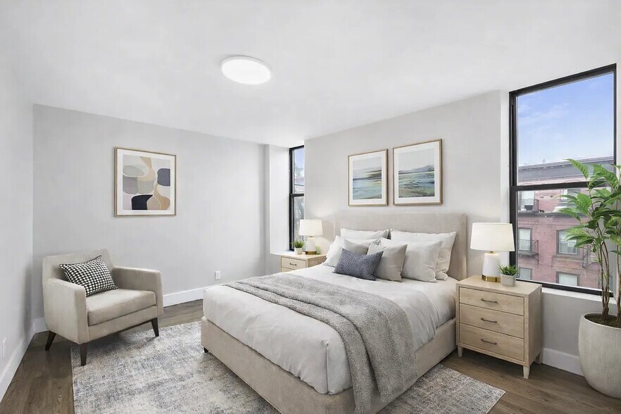 Building Photo - 492 11th St