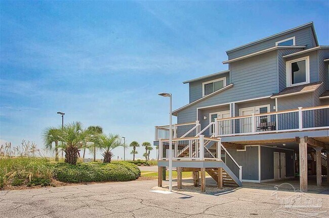 Building Photo - 1350 Fort Pickens Rd