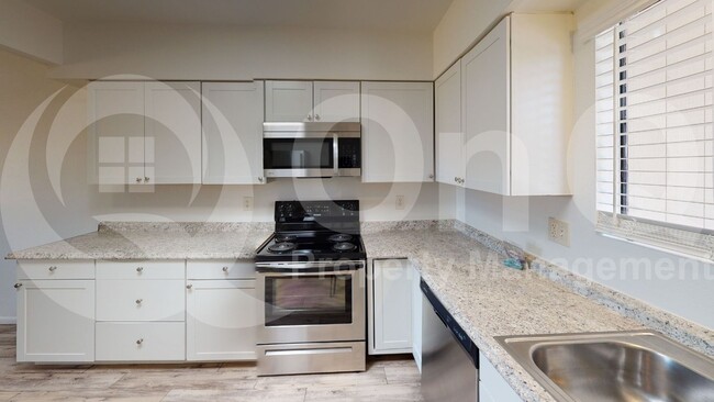 Building Photo - 11155 N 82nd Dr