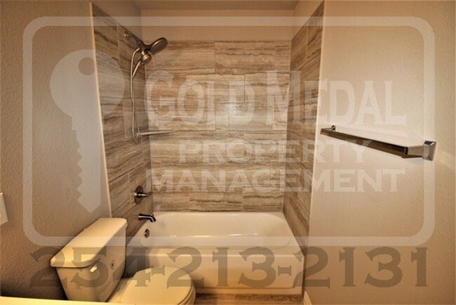 Building Photo - Charming 3-bed, 2-bath home now available ...