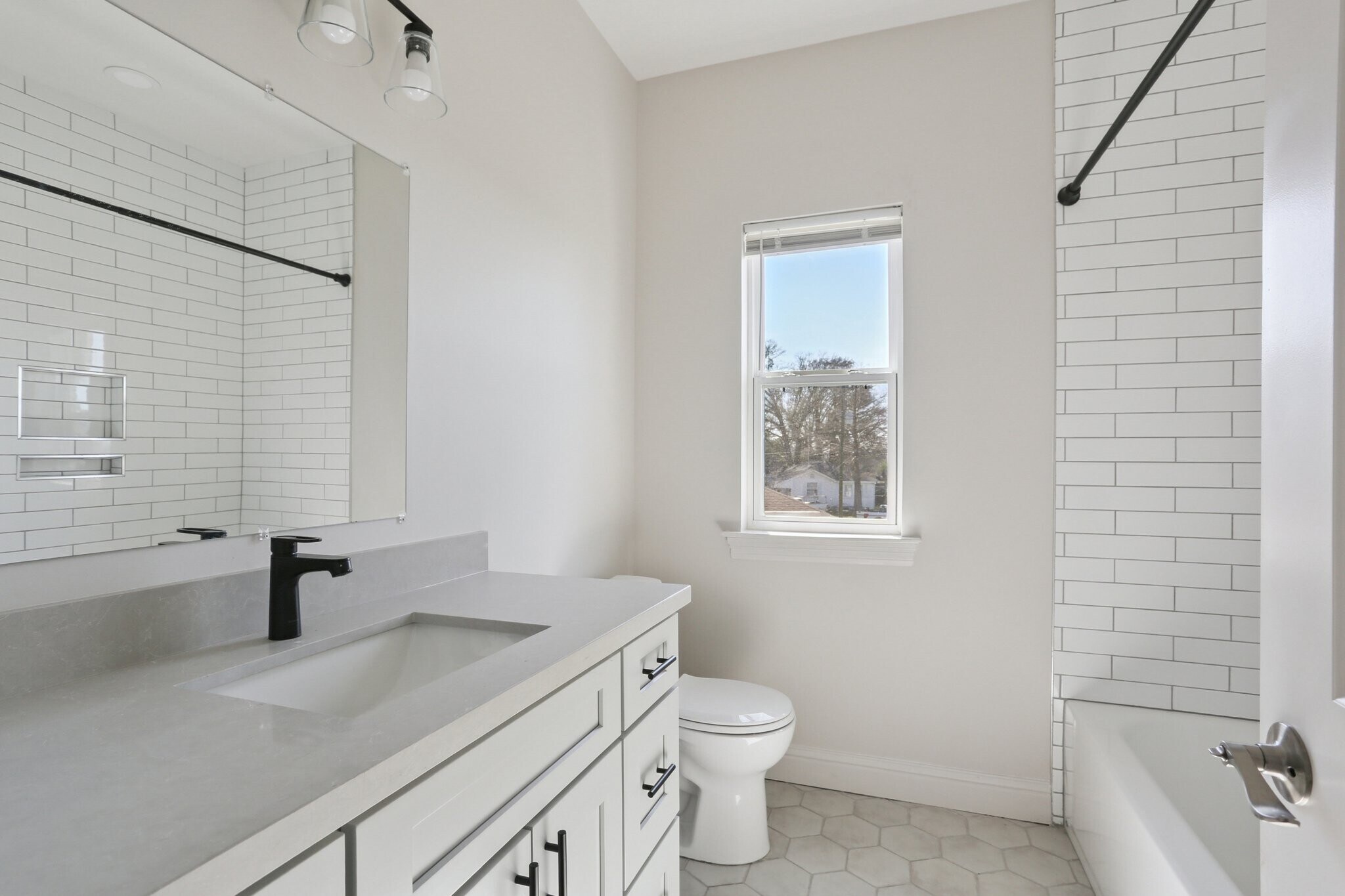 Building Photo - 32 Ashton Cox Dr