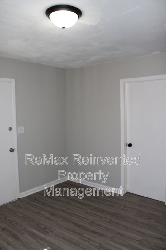 Building Photo - 1510 Koger St