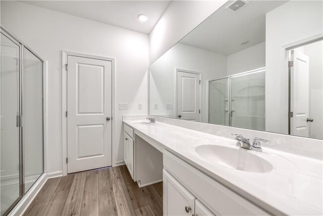 Building Photo - 49 Kestrel Dr