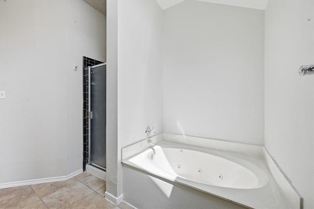 Building Photo - 2338 Stillwater Dr