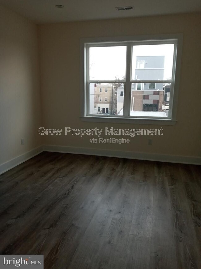 Building Photo - 2127 N 9th St