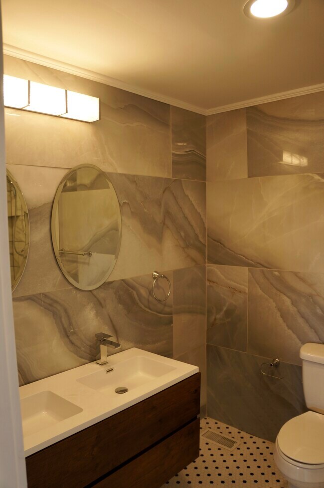 Building Photo - 712 Morgan St