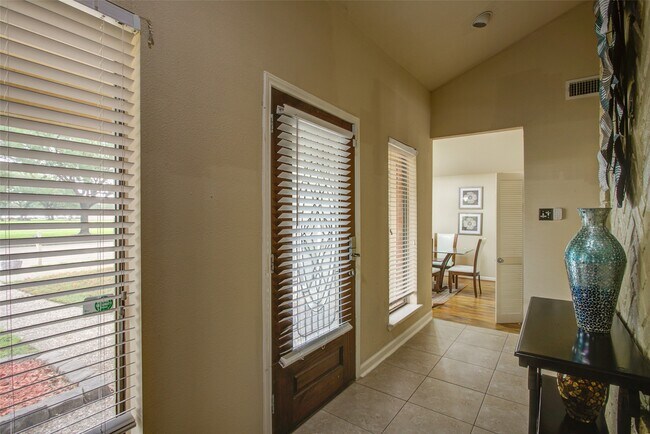 Building Photo - 6614 Winkleman Rd