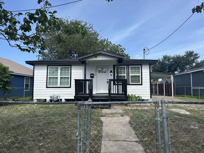 Primary Photo - Remodeled 4 Bedroom with New A/C