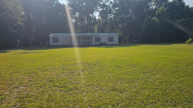 Building Photo - mobile home conveniently located