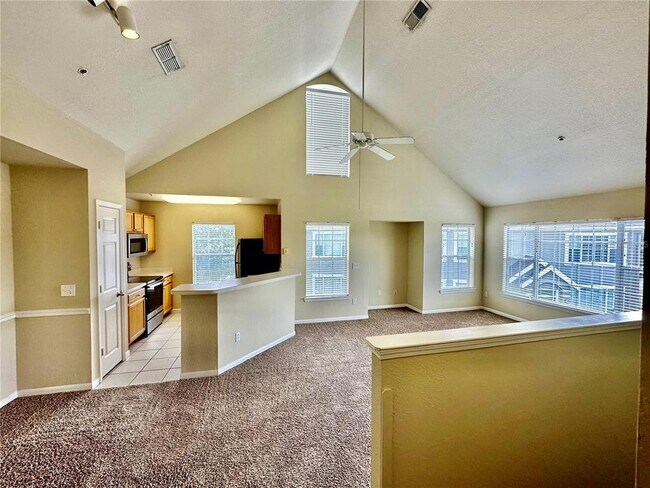 Building Photo - 9125 Lee Vista Blvd